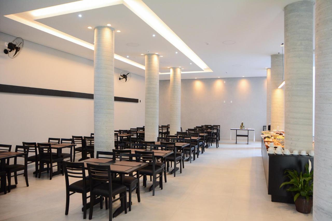 Hotel Supremo *